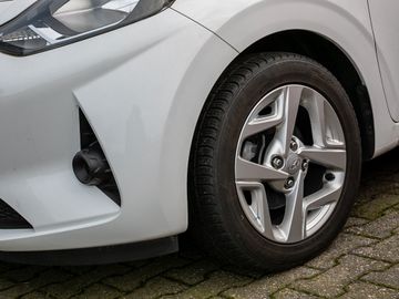 Hyundai i10 1.0 Trend Fernlicht-Assistent Funktionspaket