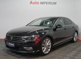 Volkswagen Passat Lim. R-Line 2.0 TSI *PANO*LEDER*HARMAN* - Volkswagen Passat mit Benzin-Antrieb: Limousine, 2.0