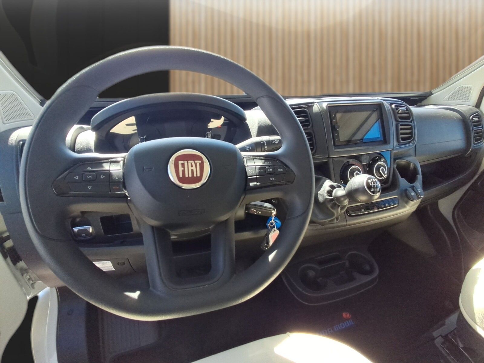 Fahrzeugabbildung Eura Mobil Activa One 690 HB Sat/TV Markise Navi Radträger