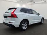 Volvo XC60 T5 AWD Momentum AHK Pano Standhzg. 360 - Volvo XC60: Momentum