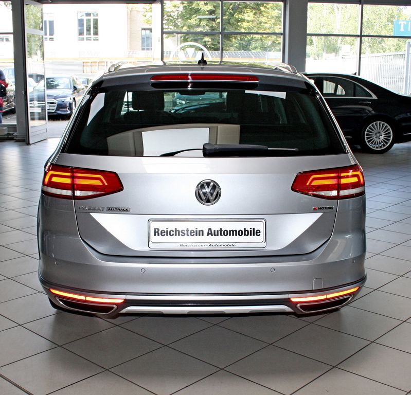 Volkswagen Passat Business 4M ACC AHK LEDER KAMERA STANDH