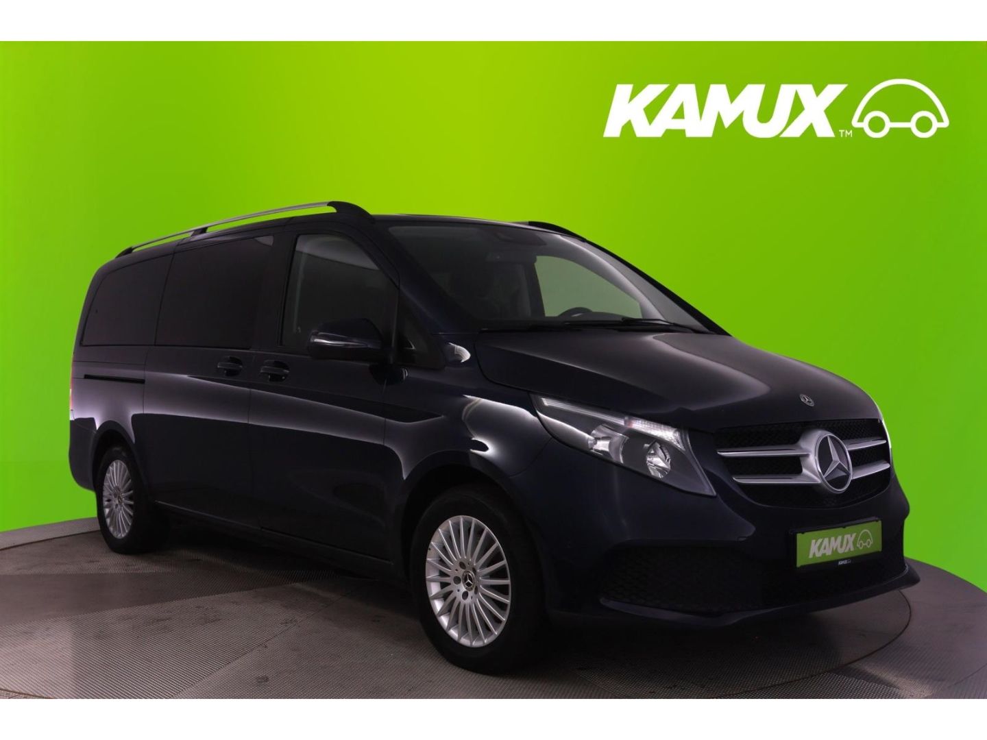 Mercedes V 220 - 1