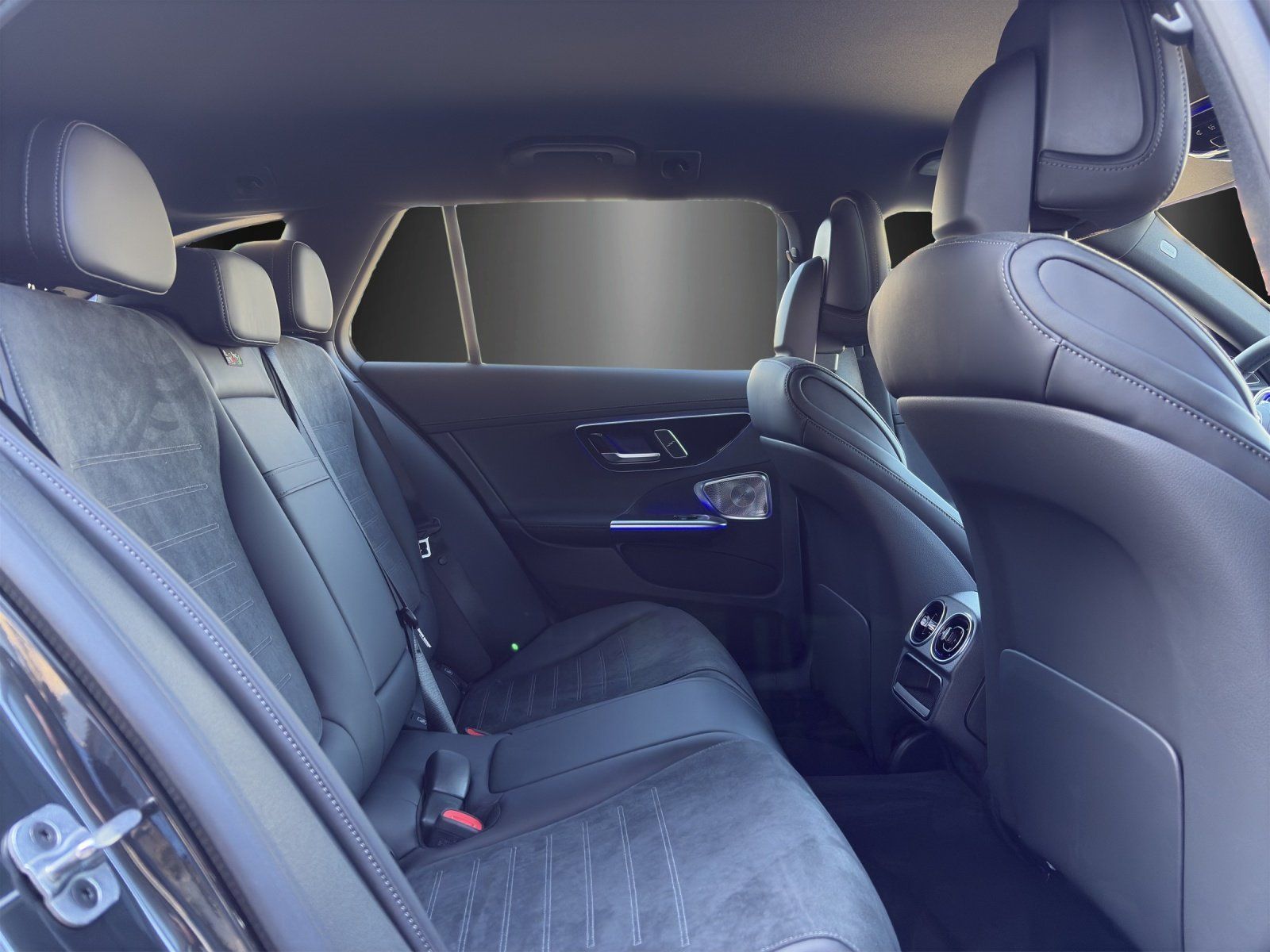 Fahrzeugabbildung Mercedes-Benz C 300 d T AMG DigLight AHK Memory KEYGO Burmeste