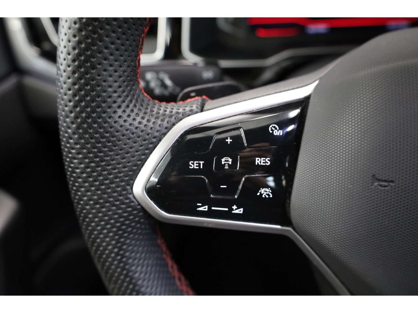 Volkswagen Polo GTI 2.0 TSI OPF DSG Matrix/NAV/ACC/RFK/SH
