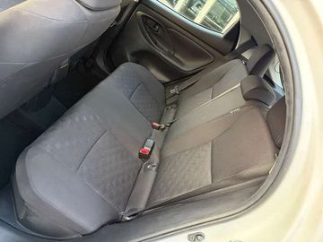 Toyota Yaris - 11