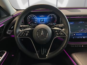 Mercedes E 300 - 7