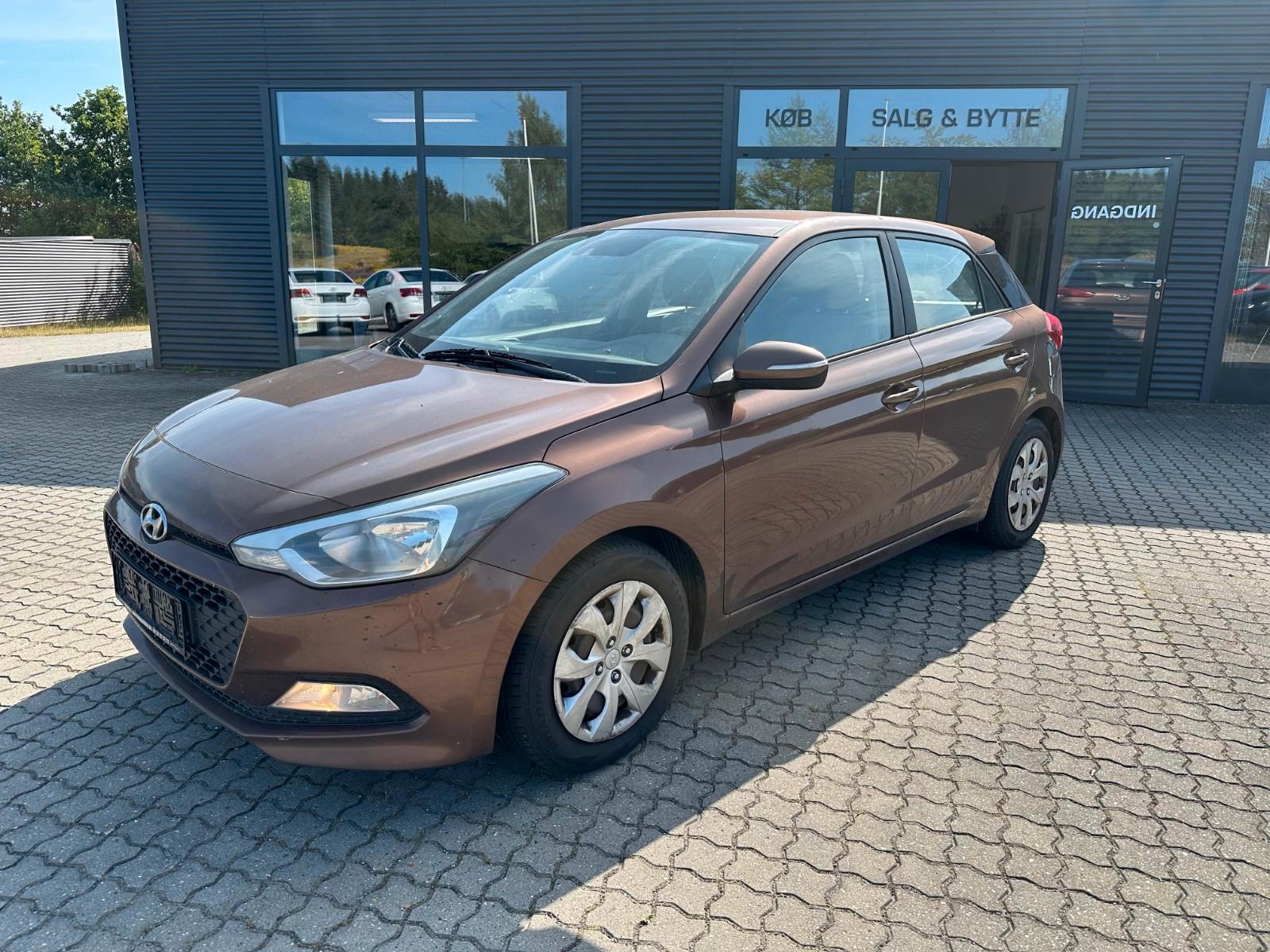 Hyundai i20 1.2 blue Trend BIG NAVI!! Nr: 2712