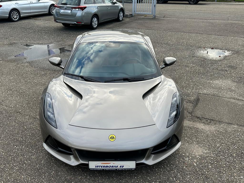 Lotus Emira