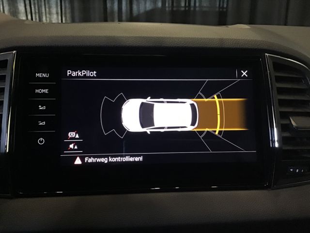 Fahrzeugabbildung Skoda Karoq Sportline 2.0 TSI 4x4 DSG/AHK/Navi/ACC/DCC