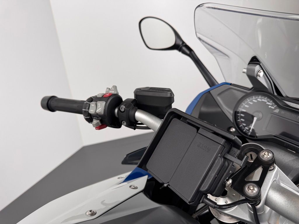 Fahrzeugabbildung BMW R 1200 RS *VIEL AUSSTATTUNG *1. HAND *TOP-GEPFLE