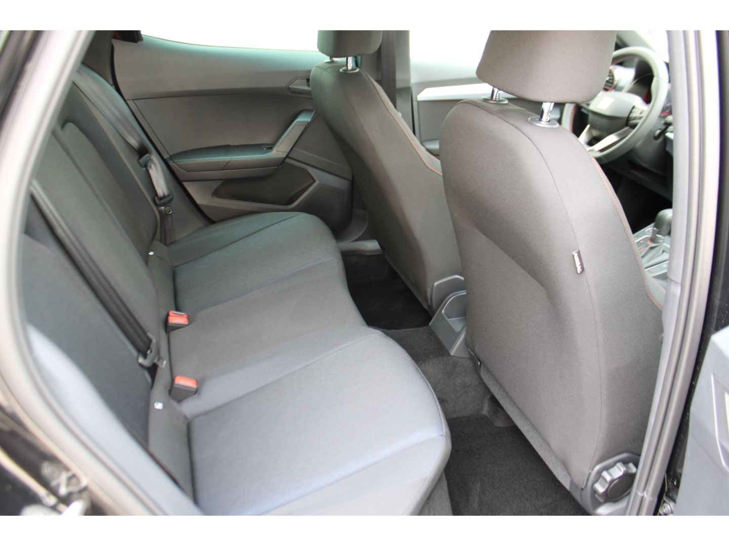 SEAT Ibiza 1.0 TSI FR DSG ACC LED Full Link RFK SHzg - Image 10
