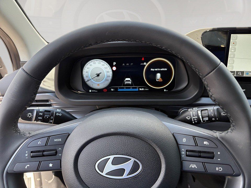 Fahrzeugabbildung Hyundai BAYON 1.0T 100PS DCT Trend Bose Komfort