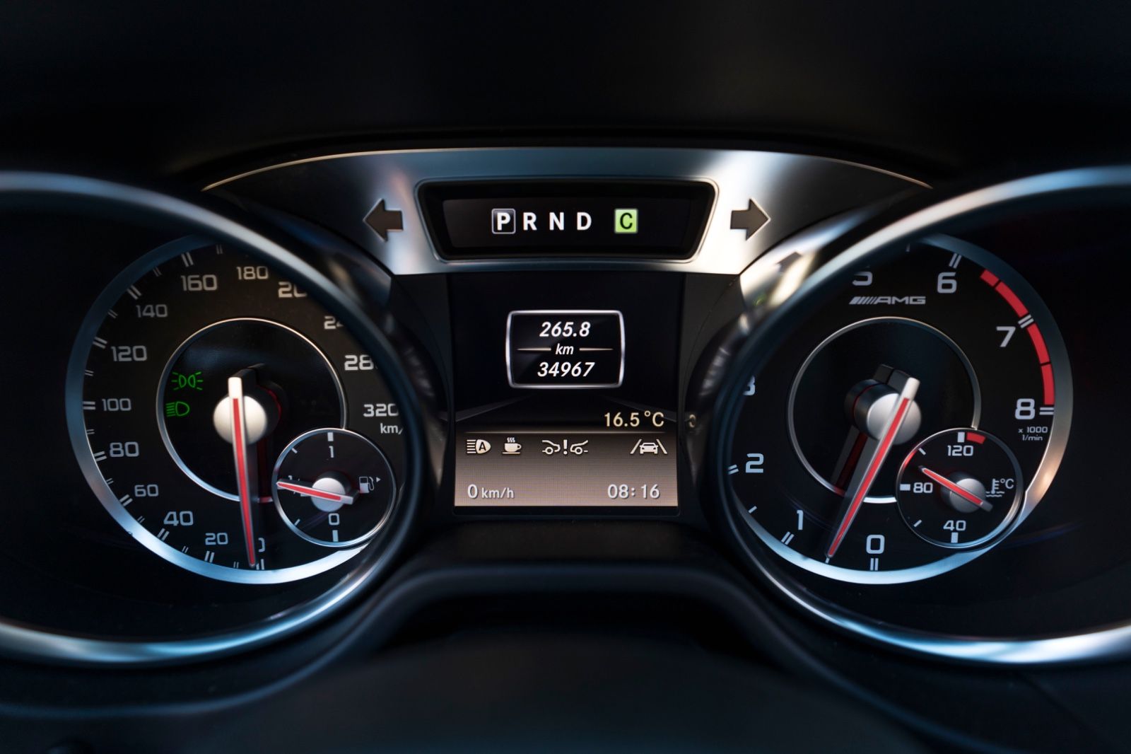 Fahrzeugabbildung Mercedes-Benz SL 63 AMG CARBON H&K KAM AIRSCRAF SOFT-CLOSE