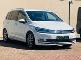 Volkswagen Touran Highline BMT/Start-Stopp Finanzierung - VW Gebrauchtwagen Finanzierung