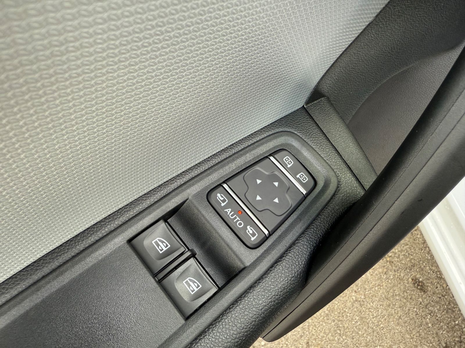 Fahrzeugabbildung Nissan Townstar Kastenwagen L2 2,3t N-Connecta