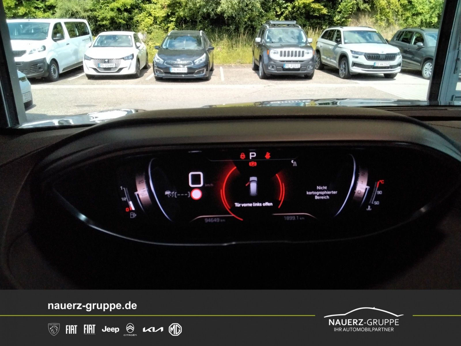 Fahrzeugabbildung Peugeot 5008 GT Pack 180PS Mass.Sitze Focal