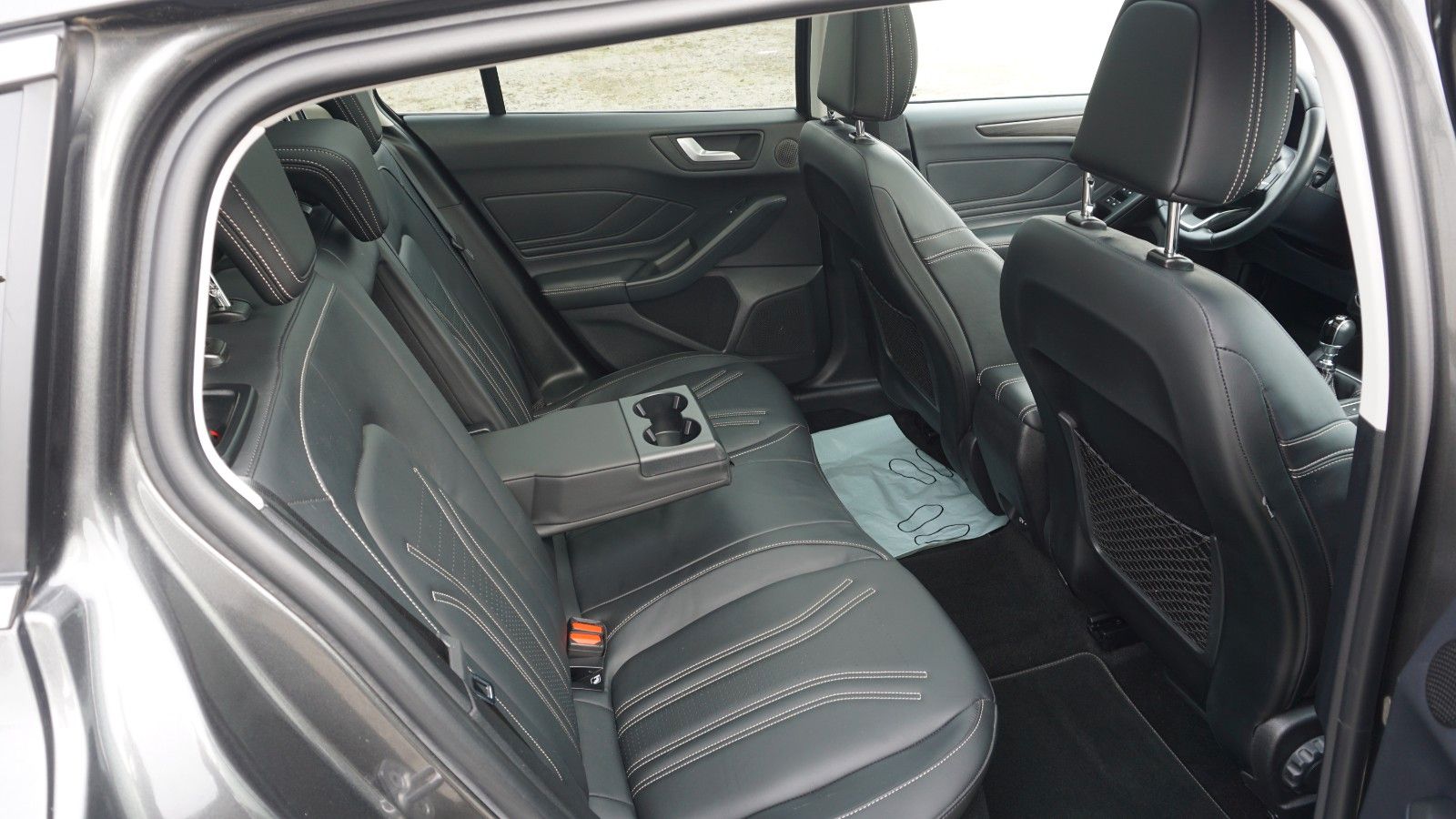 Fahrzeugabbildung Ford Focus Turnier Vignale, Kamera, Pano, Leder, LED