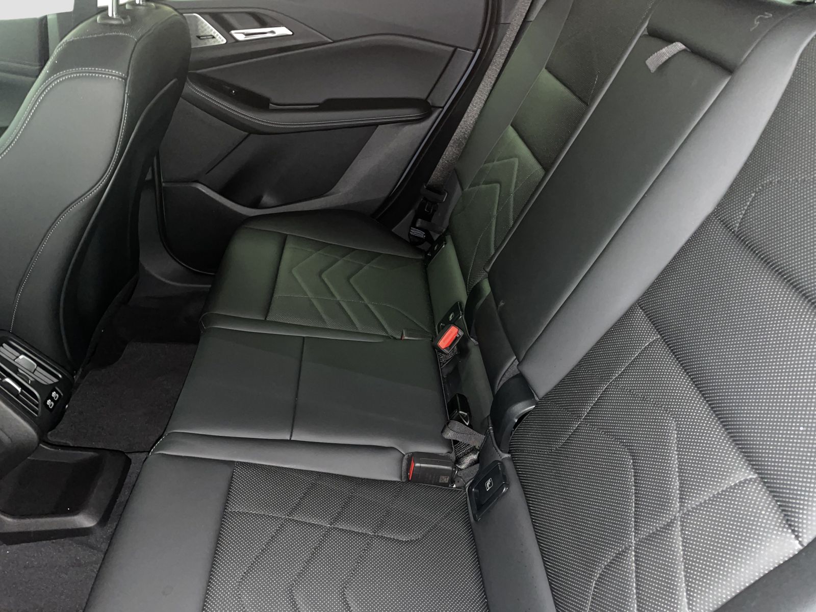 BMW 220 Active Tourer - Bild 13