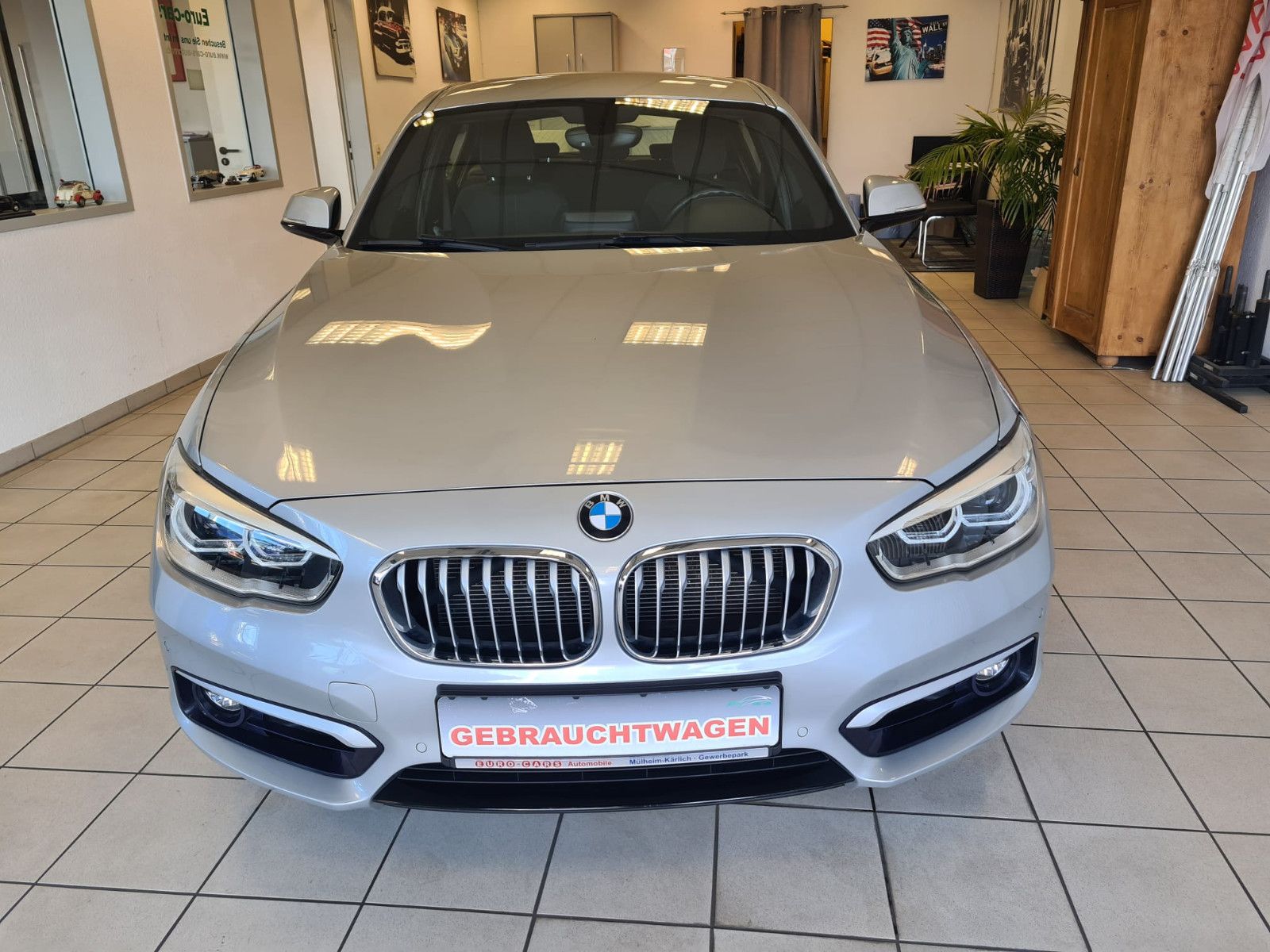 Fahrzeugabbildung BMW 118 d Urban Line / LED/ KAMERA / GARANTIE