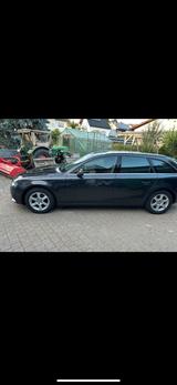 Audi A4 1.8 TFSI 88kW Ambition Avant Ambition - Audi A4 mit Benzin-Antrieb: Kombi, 1.8