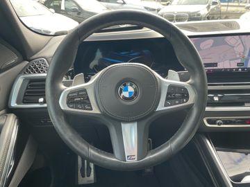 BMW X6 - 11