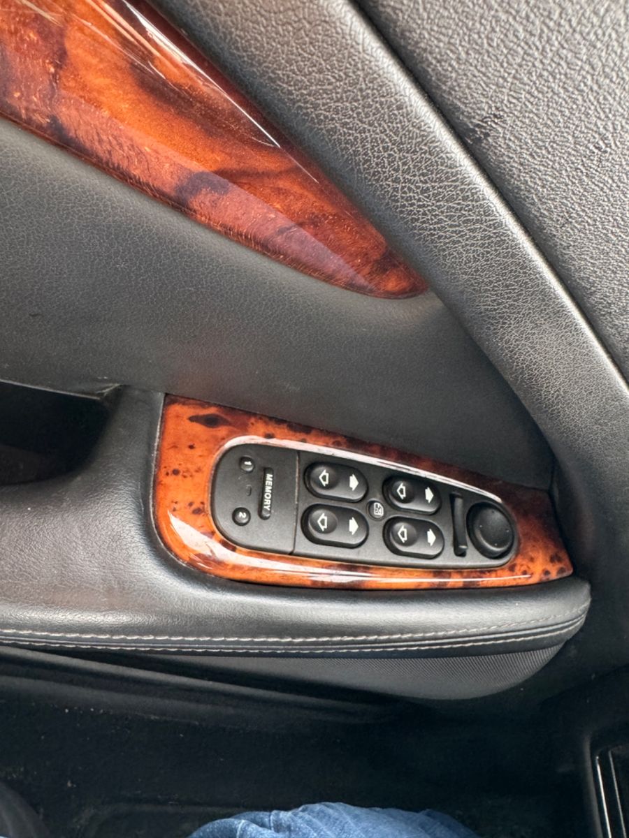 Fahrzeugabbildung Jaguar S-Type 2.7 V6 Diesel Executive Leder+Xenon+Navi