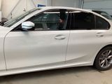 BMW 330 Baureihe 3 Lim. 330 e xDrive M Sport - BMW: Li