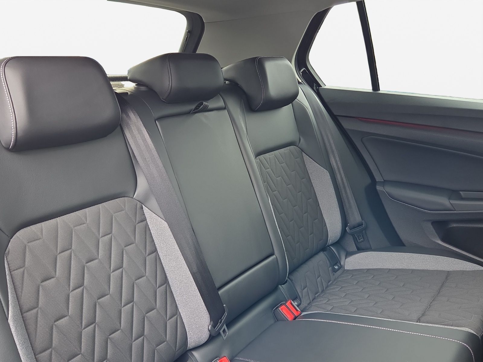 Volkswagen Golf - Bild 17