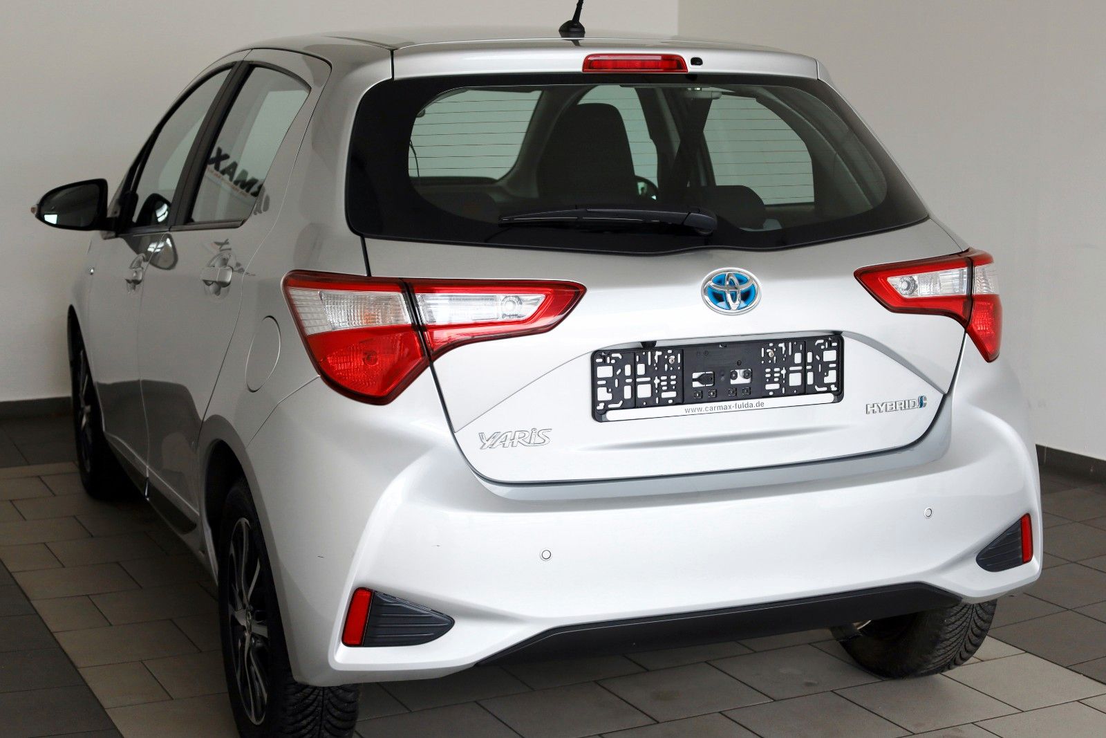 Fahrzeugabbildung Toyota Yaris Hybrid Team D Kamera,LM+Allwetterreifen