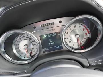 2010 Mercedes-BENZ SLS AMG — миниатюра 16