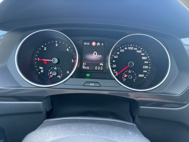 Tiguan 2.0 TDI DSG MATRIX-LED+NAVI+RFK+eHECK+ACC