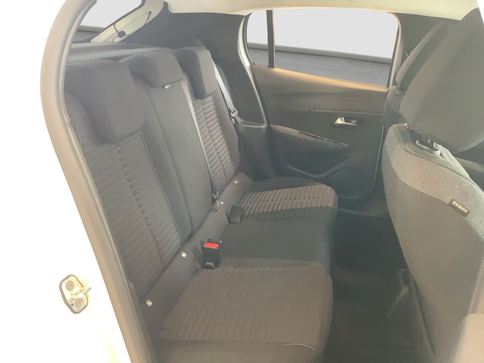 Fahrzeugabbildung Peugeot 208 1.2 PureTech Style