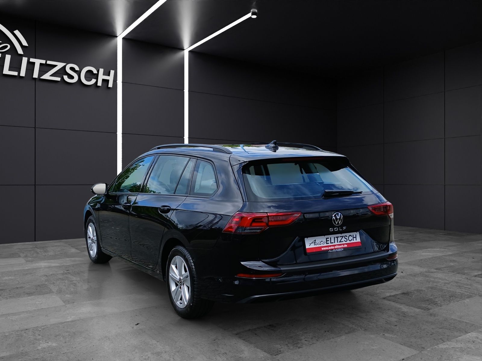 Fahrzeugabbildung Volkswagen Golf VIII Variant TDI Life LED Navi AID ACC Park