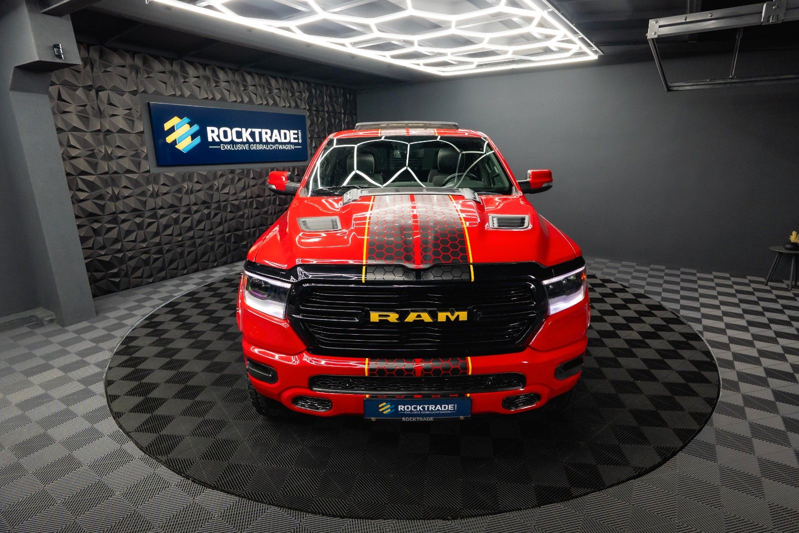 Fahrzeugabbildung Dodge RAM 5.7 V8 HEMI 4x4 LARAMIE LPG Offroad-Bodylift