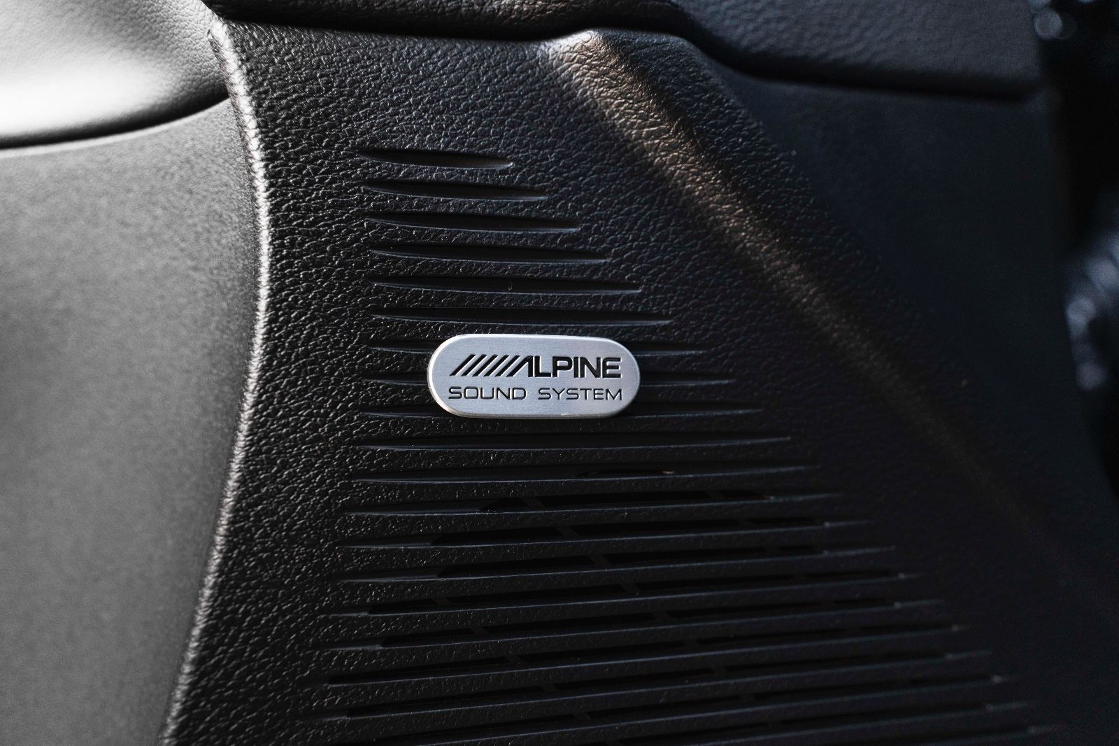 Fahrzeugabbildung Dodge Challenger R/T SCAT 392 KAM CARPLAY SZH BREMBO