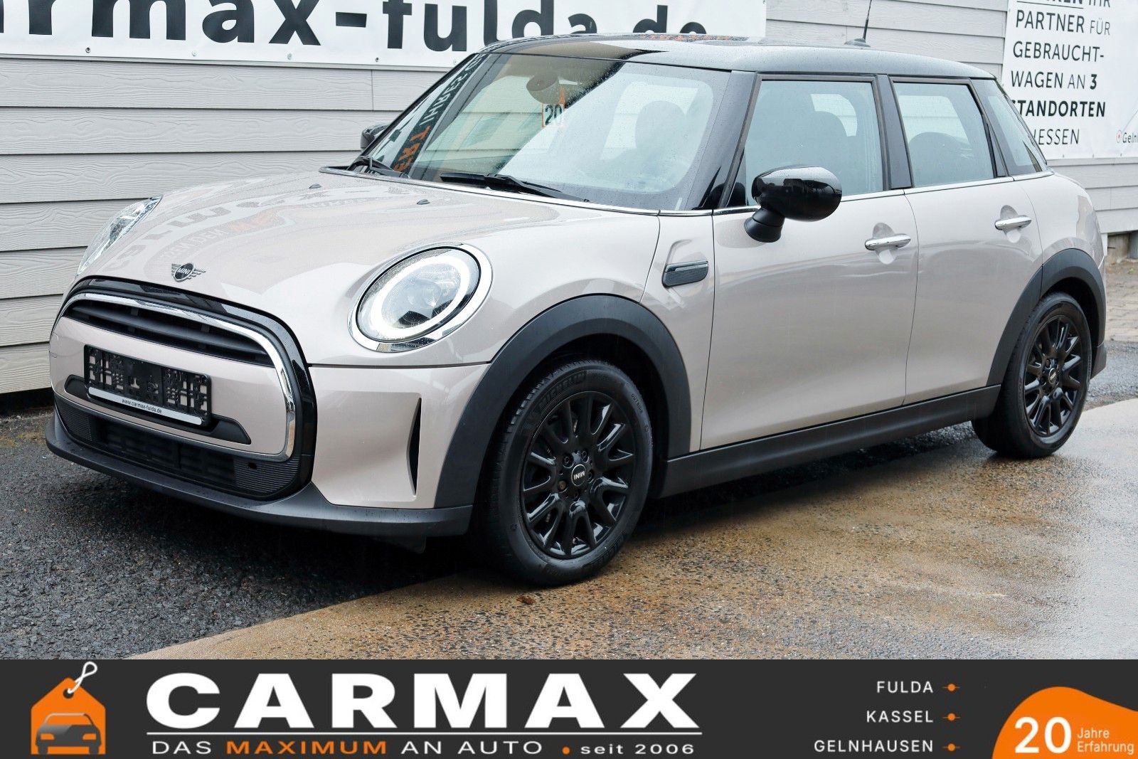 Fahrzeugabbildung MINI COOPER Mini 5-trg,Leder,Navi,Panorama,LED