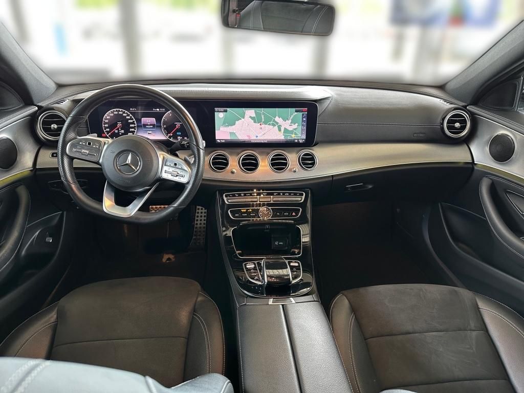 Fahrzeugabbildung Mercedes-Benz E 300 de T AMG Night Pano ACC 360° LED HUD Keyl.