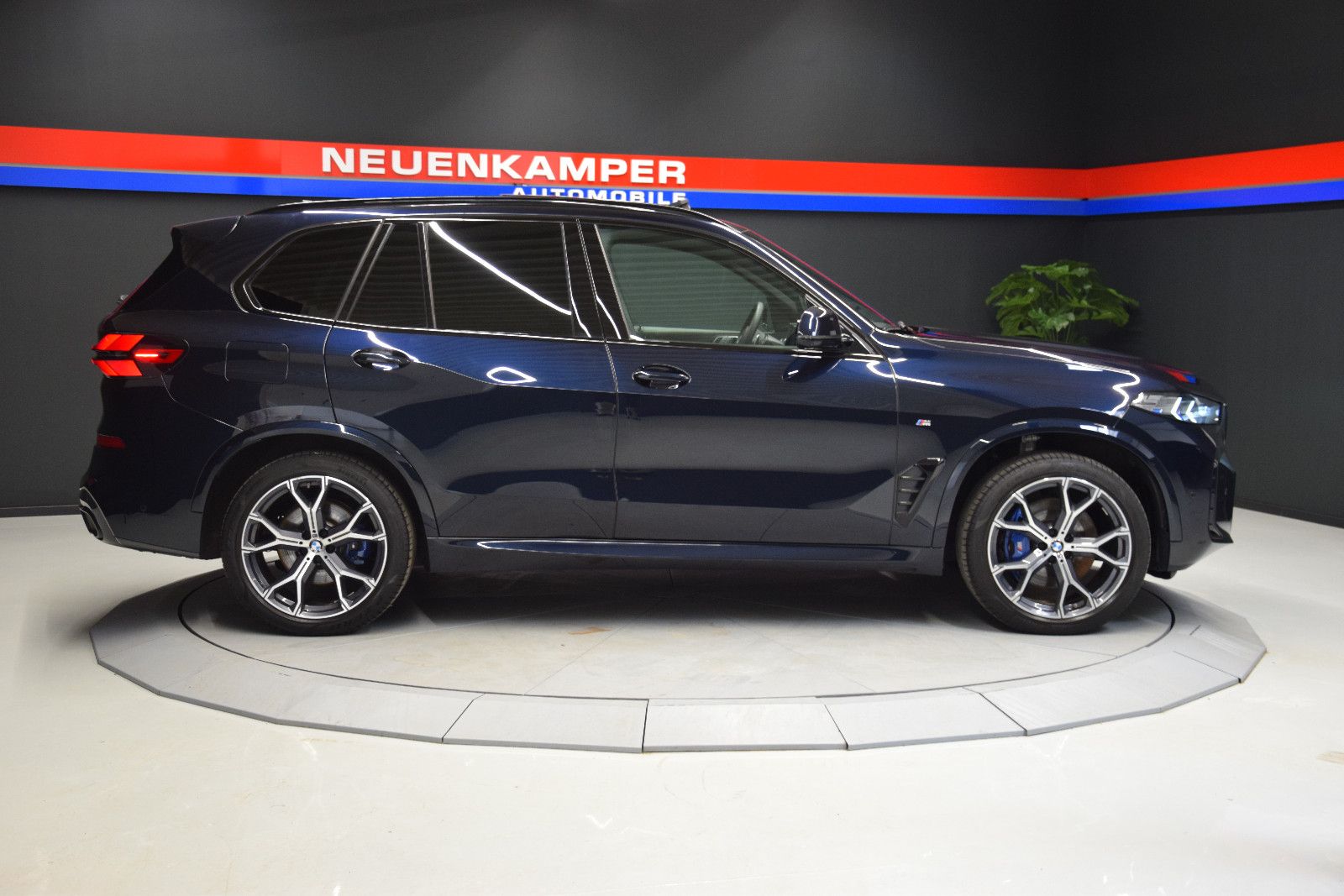 Fahrzeugabbildung BMW X5 40d xDr M Sport Pro *Neuer Motor bei BMW.