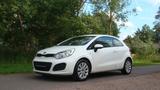 Kia Rio 1.2 Attract - Kia Rio Attract mit Benzin-Antrieb