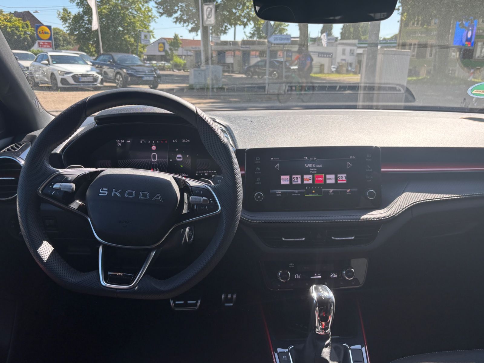 Fahrzeugabbildung SKODA Fabia Monte Carlo 1.5 TSI DSG Tempomat LED