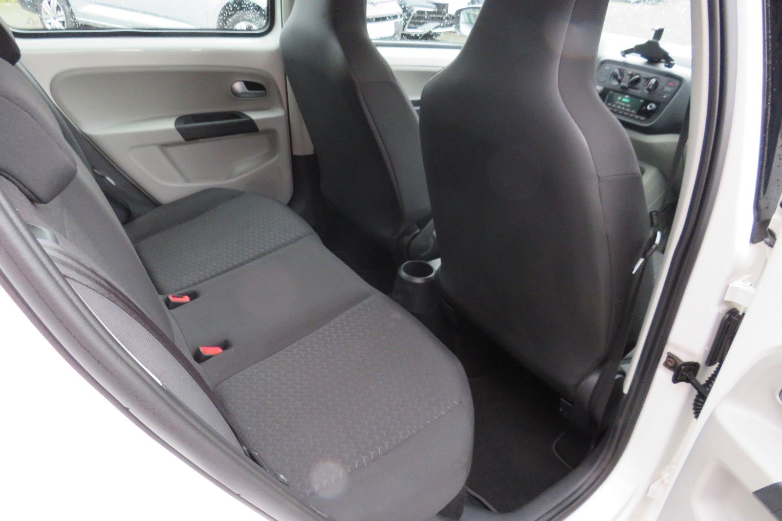 Fahrzeugabbildung SEAT Mii Style 4-TÜREN KLIMA ZV EFH TELVOR 1.HAND