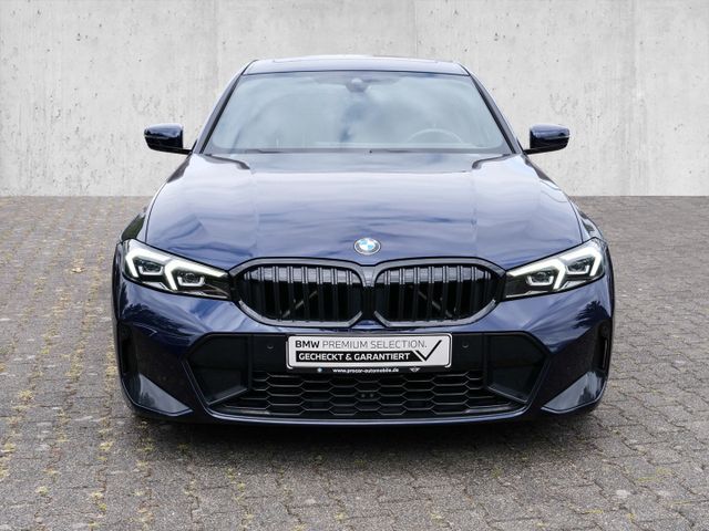 BMW 330, 2023 — 3