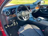 Mercedes-Benz E 220 d T 9G-Tronic Avantgarde, 8fach bereift - Mercedes-Benz E 220: Rot