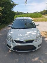 Ford Focus 2,0 Schräghecklimousine - Ford Focus: Schrägheck