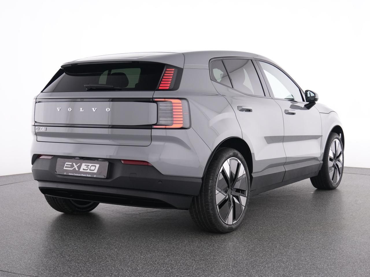 Volvo EX30 Extended Range 2WD Plus imagem 3