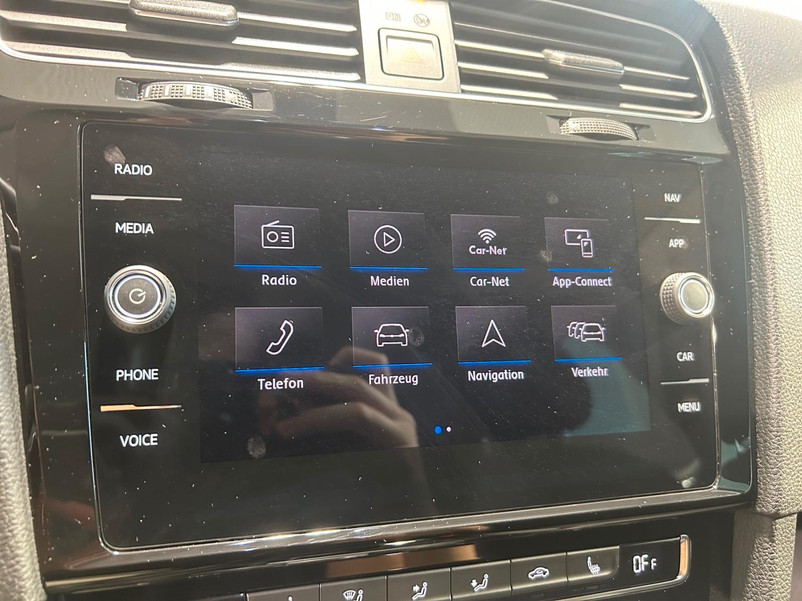 Volkswagen Golf VII Var. Highline LED/ACC/SZH/AHK/NAV, миниатюра 20
