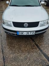 Volkswagen VW PASSAT KOMBI - Volkswagen Passat aus 2000: Kombi
