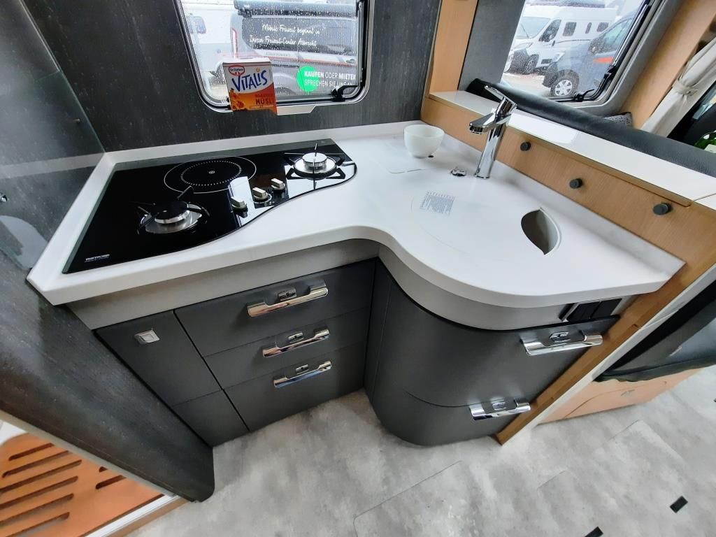 Fahrzeugabbildung HYMER / ERIBA / HYMERCAR B-Klasse ML T 780 BlackLine Verfüg./Sparen Sie 9