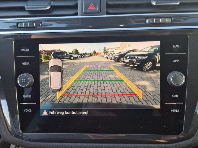 Fahrzeugabbildung Volkswagen Tiguan TDI HL 4M LED STH AHK Navi AID ACC RFK SH