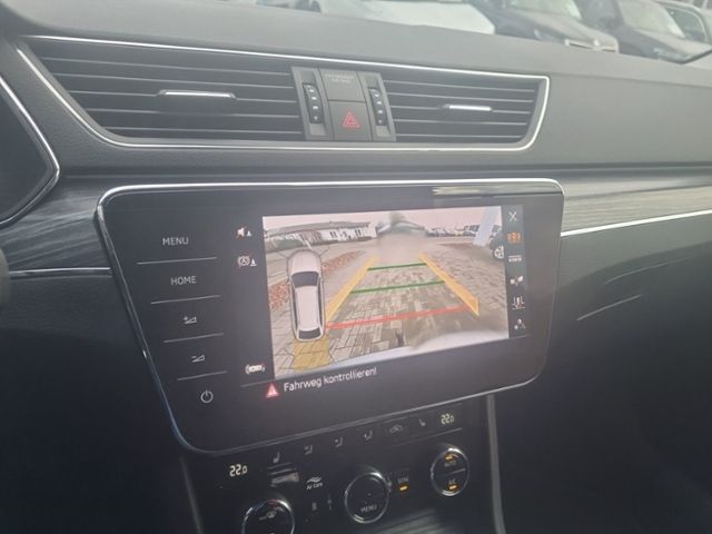 Fahrzeugabbildung SKODA Superb Combi 2.0 TDI 4x4 DSG Style NAVI STANDHEI